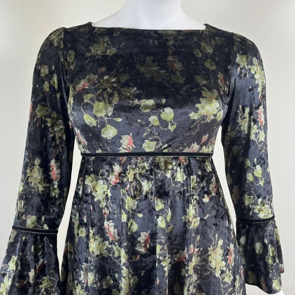 Banned Retro Womens Size 14 Fair & Foward Floral Velvet Mini Dress Bell Sleeve - Picture 3 of 14